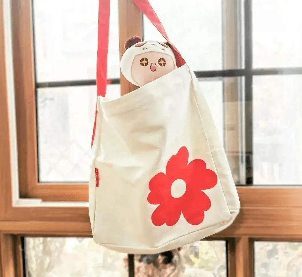 腾讯公益小红花有什么周边？