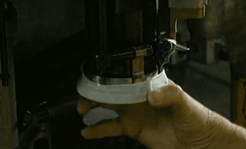 *袜丝**为什么没有缝?连裤*袜丝**又是怎么把两只*袜丝**拼接到一起的?