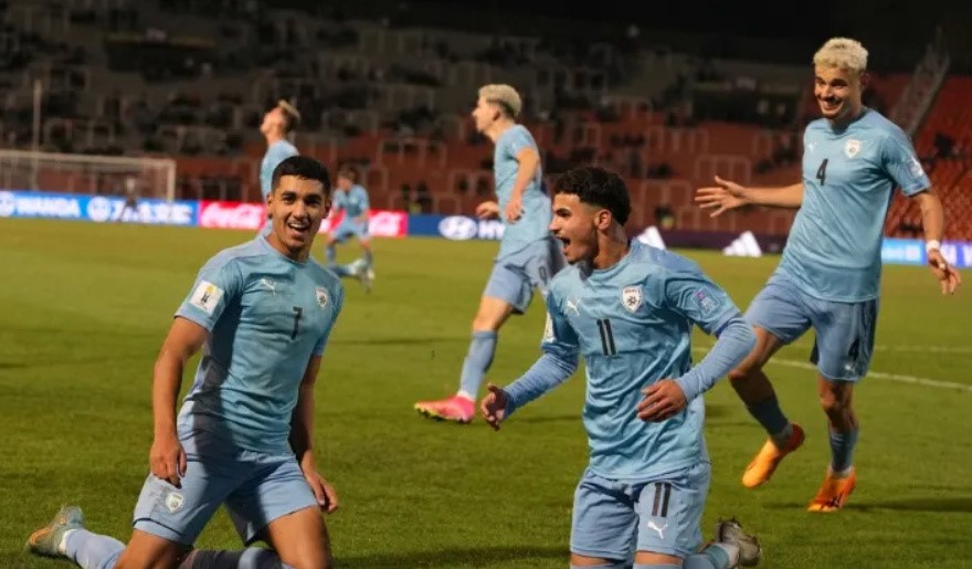 亚洲冠军0.068分绝杀,亚洲冠军0比3大败六轮不胜