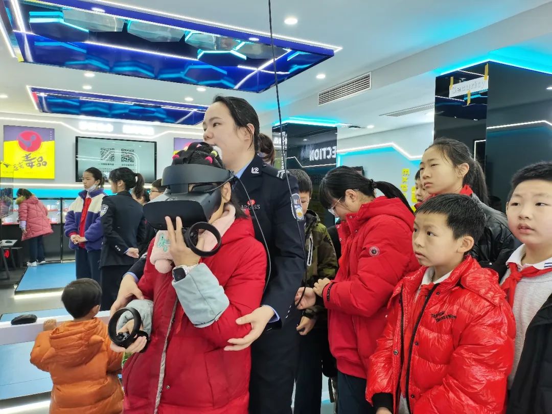 积极践行新时代的枫桥经验,践行枫桥经验护航经济发展