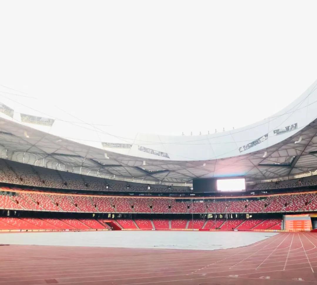 最大的体育场能容纳多少人,最新中国最大10座体育场