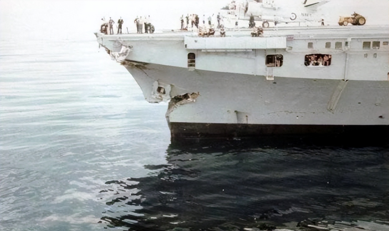 墨尔本号航母意外之喜是什么,3000万买的航母墨尔本号