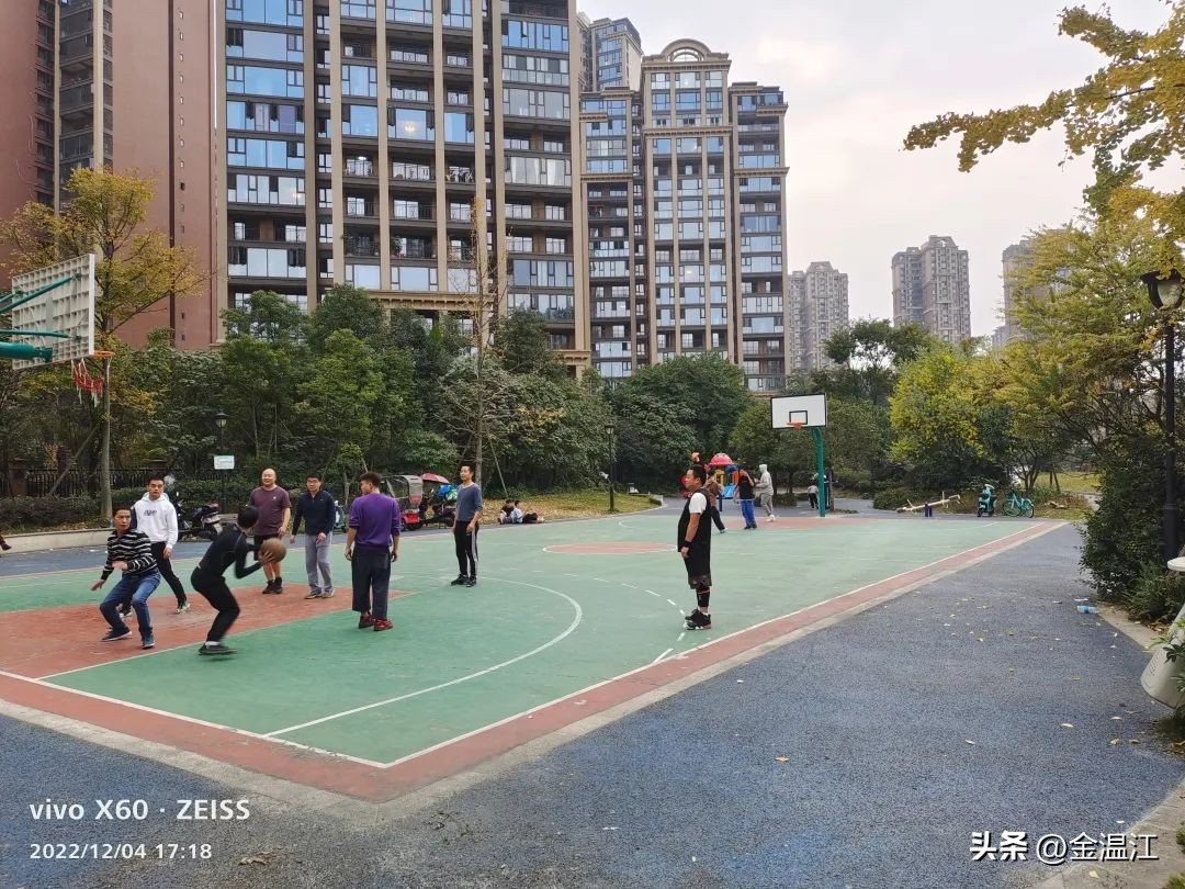 周末开卡丁车,附近室内运动场的推荐