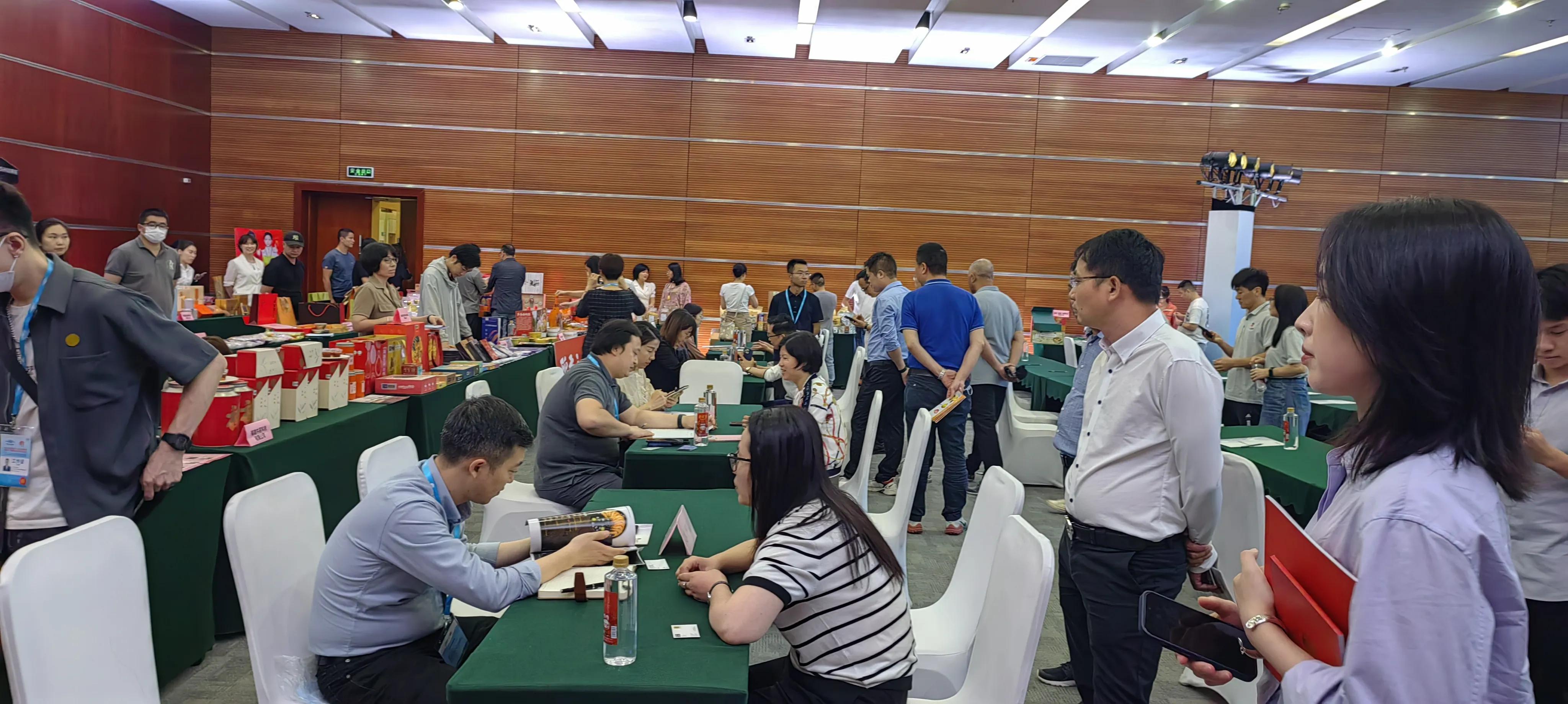 婧愬ご鐩撮噰澶ч噺鍒拌揣,婧愬ご鐩撮噰鎶㈤矞涓婂競