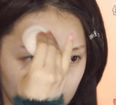新手如何化妆自然不卡粉,新手如何化妆出无瑕零毛孔的皮肤