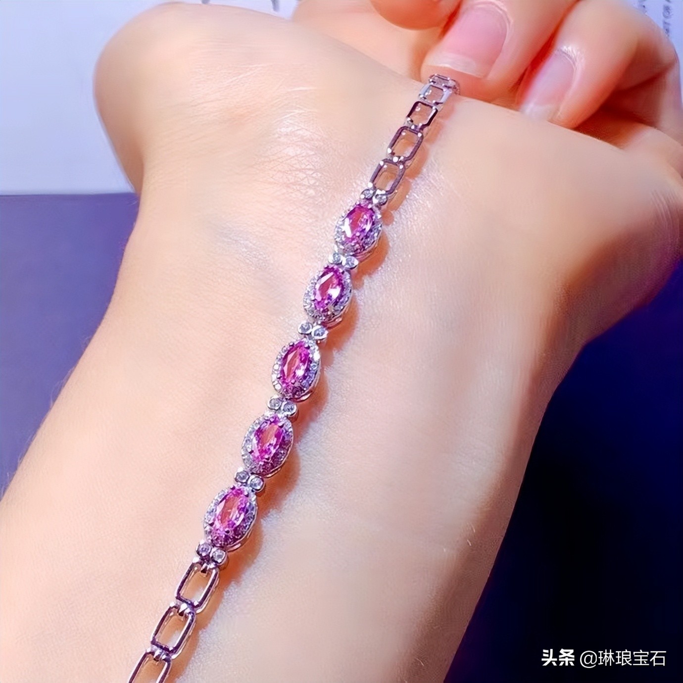 s925欧美个性蓝色银手链,s925银波斯湾海水蓝幸运手链