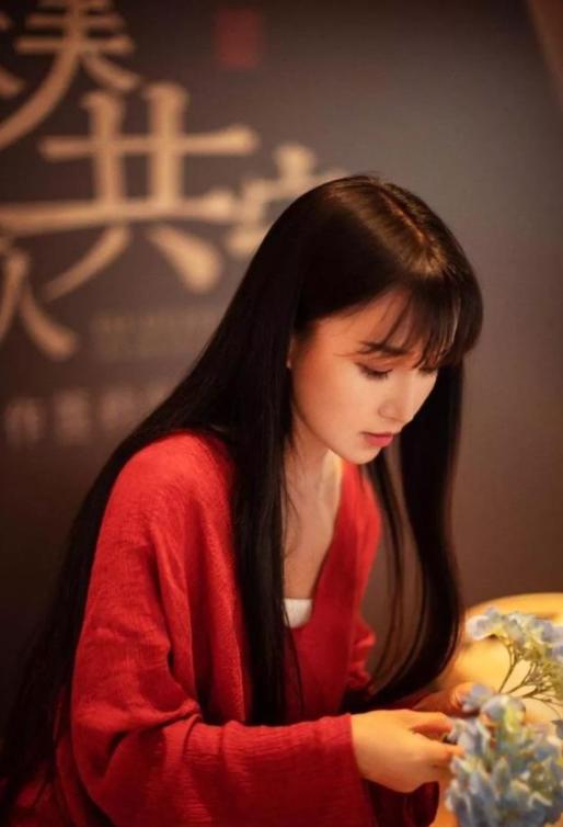 李子柒停更一年，外网视频*放播**还能产生广告收益，高达78万元每月