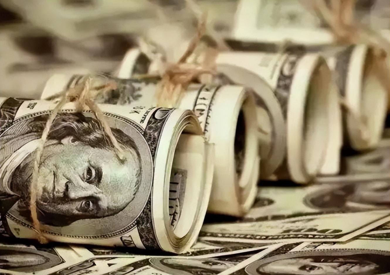 自家有黄金要上交国家吗,中国是什么时候存美国600吨黄金的