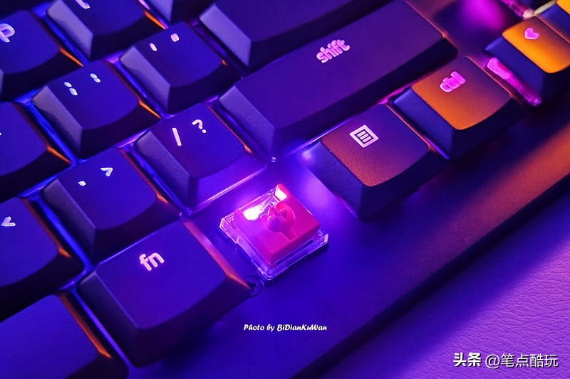 雷蛇噬魂金蝎v2紫轴无线版,雷蛇噬魂金蝎v2有线键盘膜