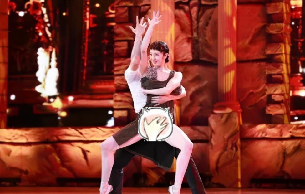 互呛、白眼、拍桌子，娱乐圈的“内斗”太精彩，差点下不了台