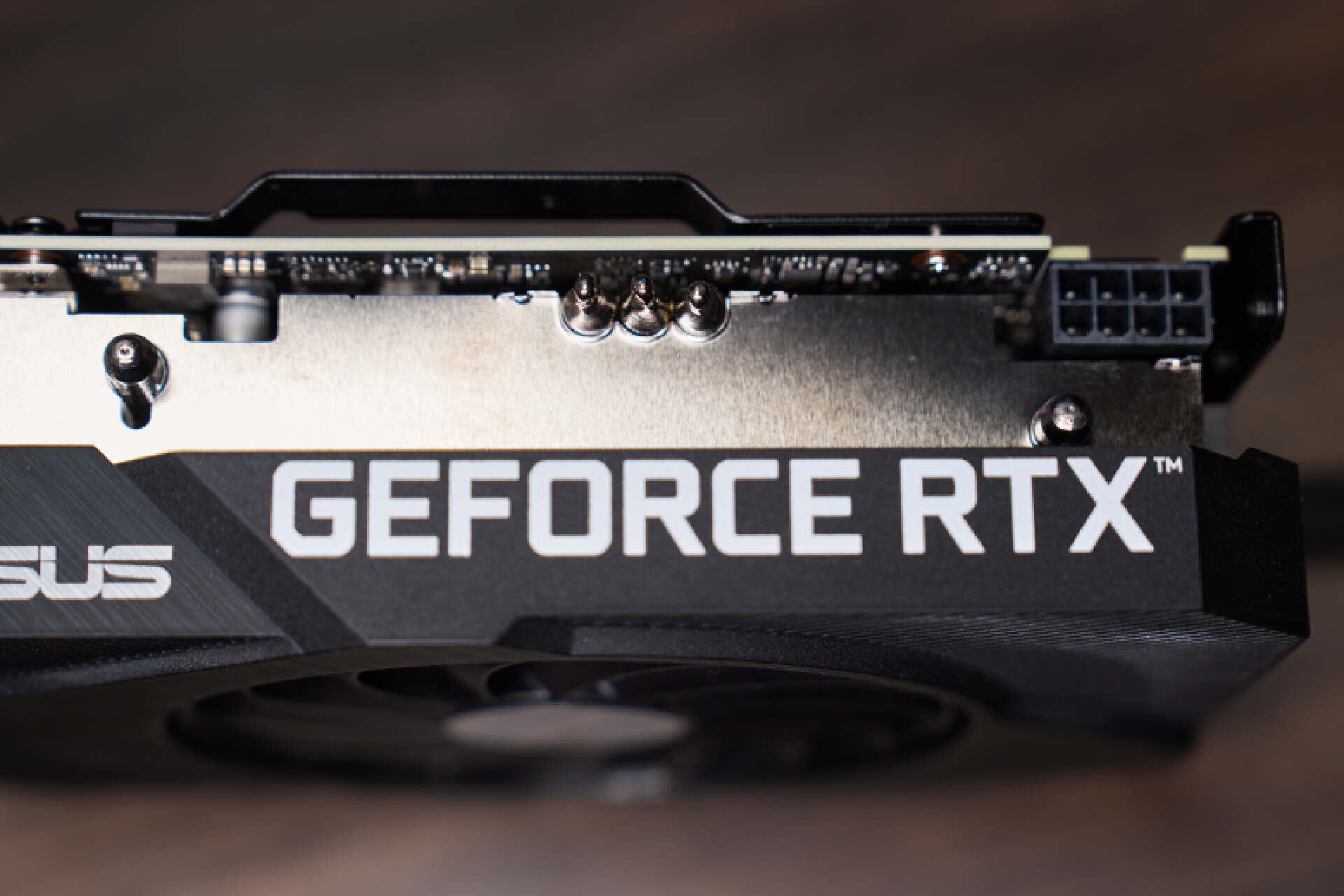 华硕天选x2023台式机改装,华硕天选x2023台式加硬盘