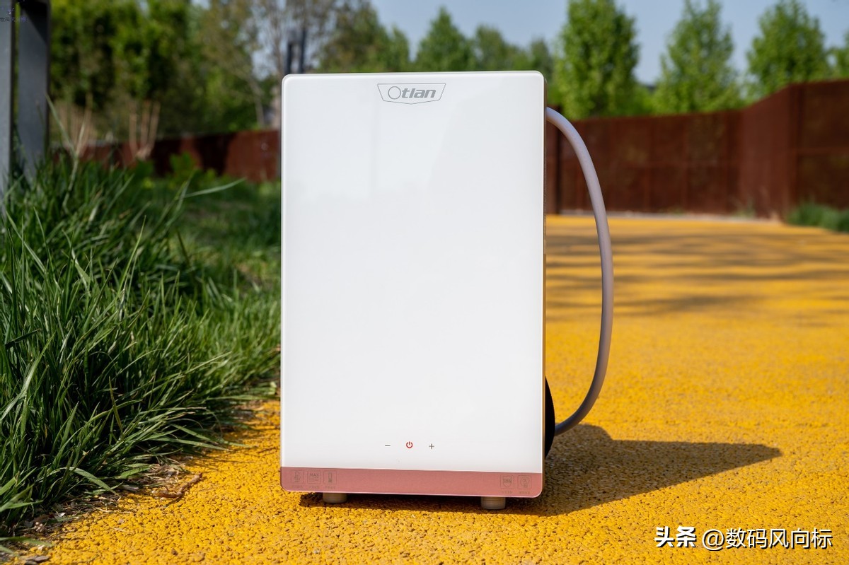 奥特朗即热热水器f15h-z85a,即开即热无需等待