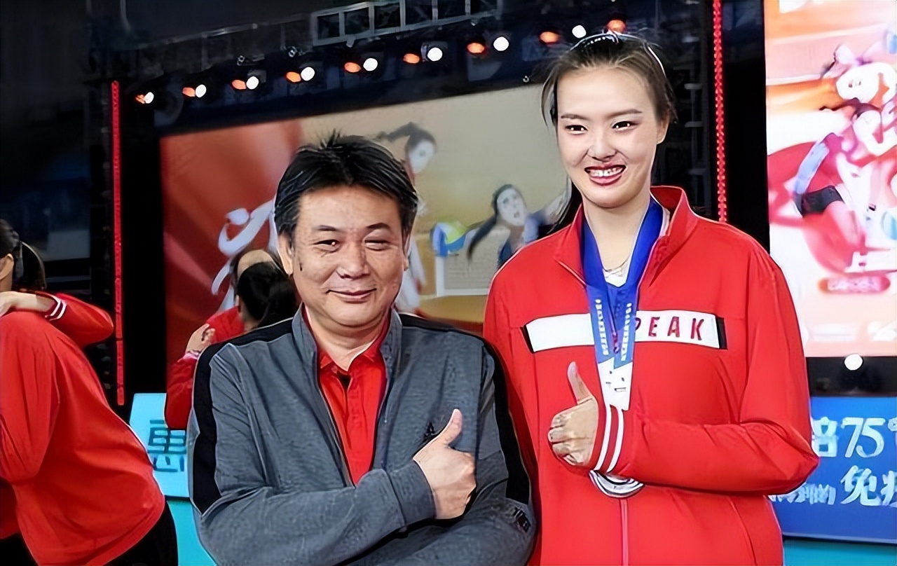 女排对巴西幕后故事,女排对巴西新闻