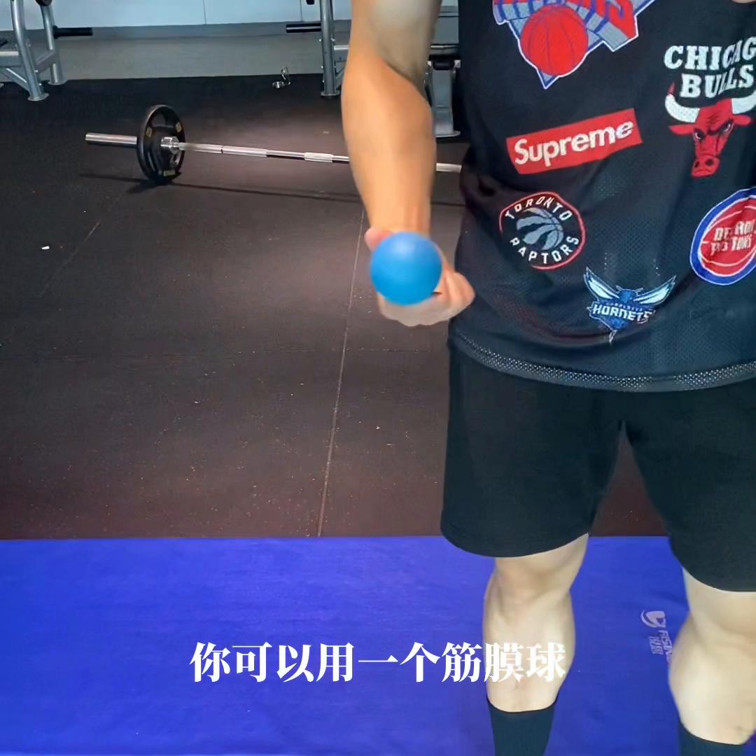 今天出一期如何改善下背痛的视频，视频较长一定要坚持看完...