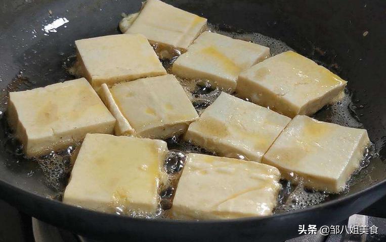 煎豆腐不要辣椒怎么做最好吃,煎豆腐不放鸡蛋家常做法