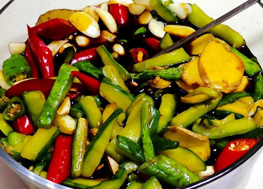 酱黄瓜最正确的方法,腌黄瓜又脆又绿怎样腌酱黄瓜