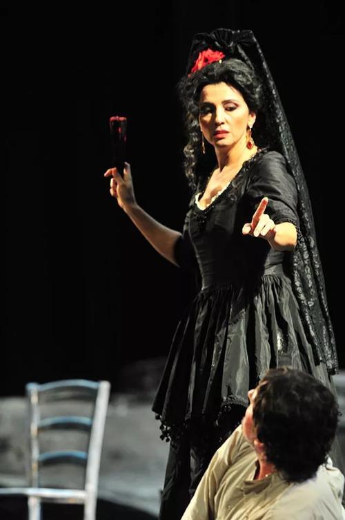 卡门中有哪些歌曲,卡门属于什么风格