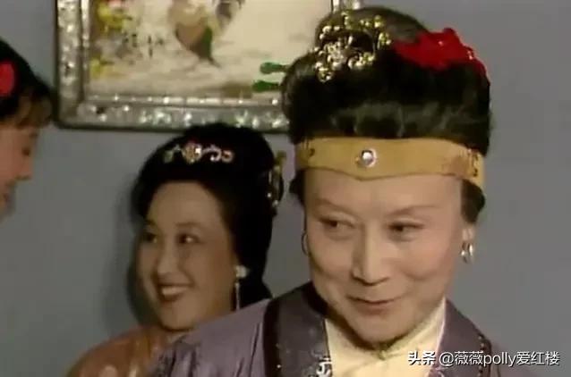 李嬷嬷为什么敢欺负袭人,李嬷嬷两次为难袭人袭人什么反应