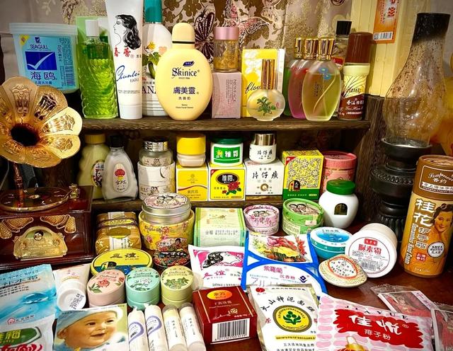 把穷写在包装上的老国货,因包装丑被嫌弃的老国货