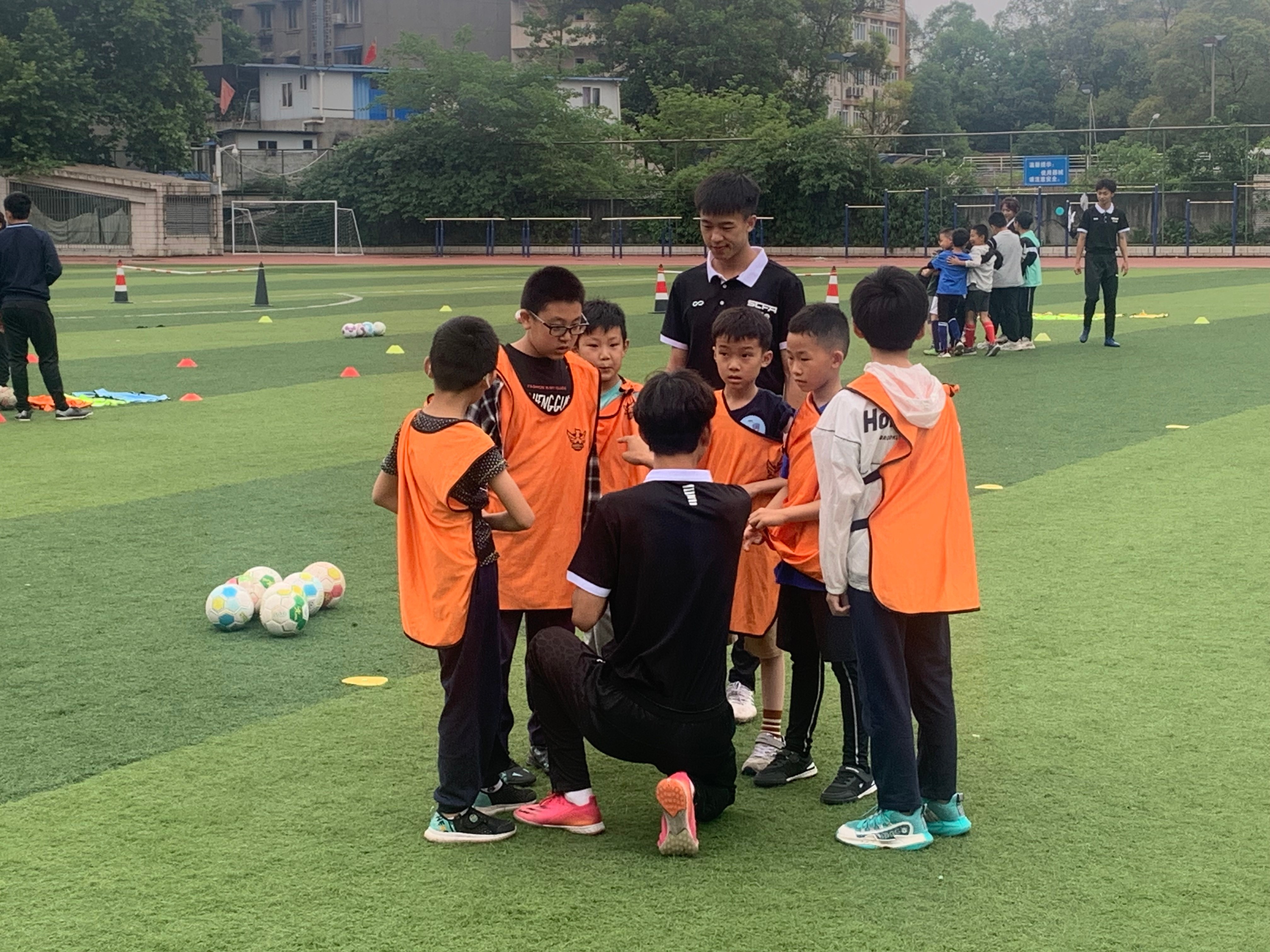 爱成都迎大运趣味嘉年华,成都青少年足球比赛