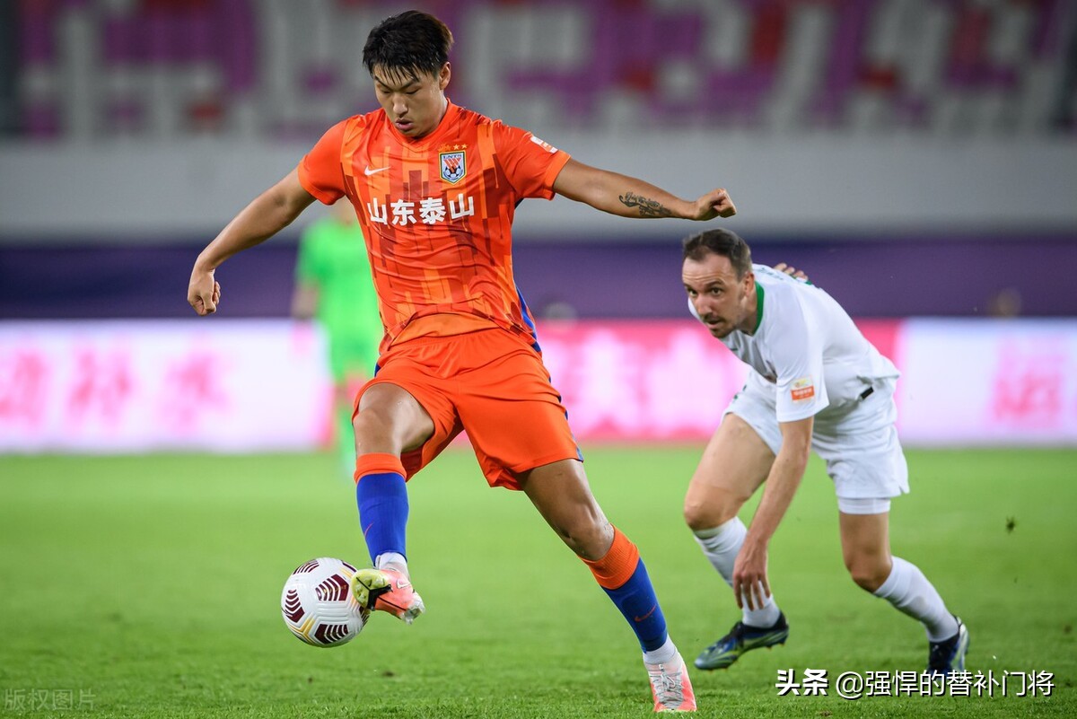 23岁本土国脚再现世界级过人,23岁留洋国脚