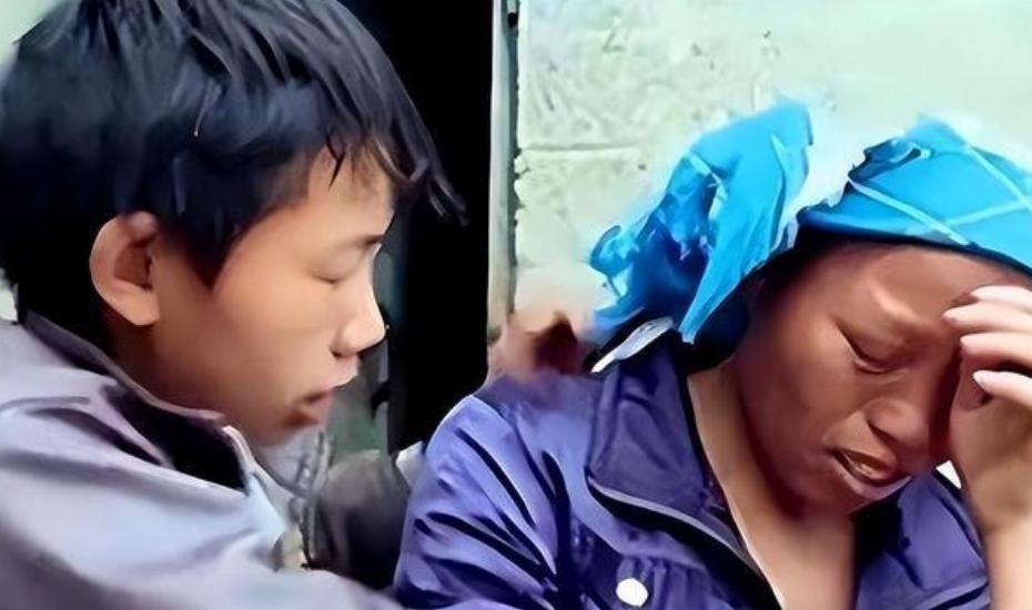 孤儿杨六斤最近情况,广西孤儿杨六斤现状视频