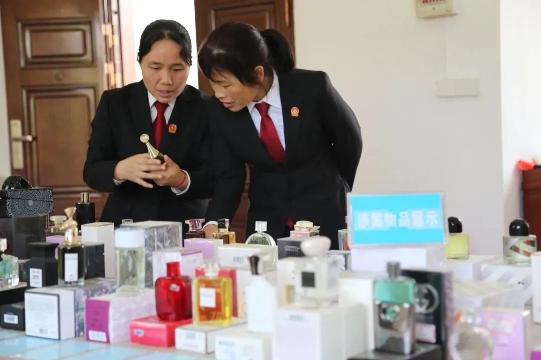 世界大牌香水都含什么成份,哪些品牌的香水含有有害成分