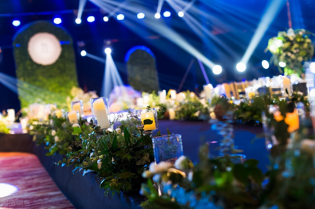 年会礼服要怎么挑选,年会礼服推荐很仙的礼服