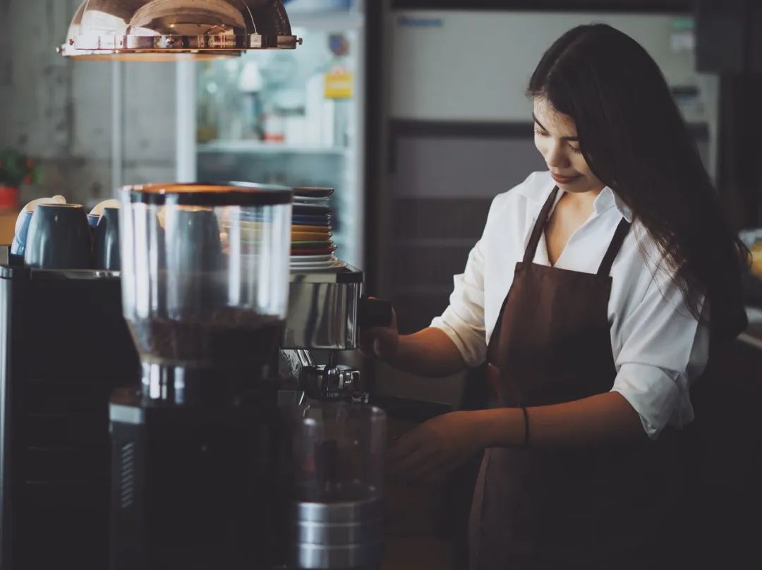 咖啡店一天能卖多少杯才能盈利,县城咖啡店一天能出品多少杯