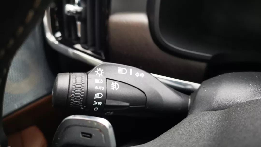 沃尔沃v90cc2022款试驾评测,沃尔沃v90和v90cc对比试驾