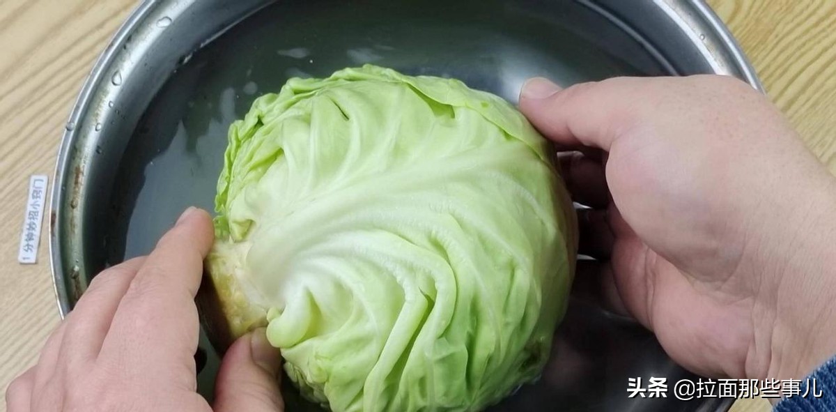 买包菜哪种最好,包菜挑结实好还是松散好