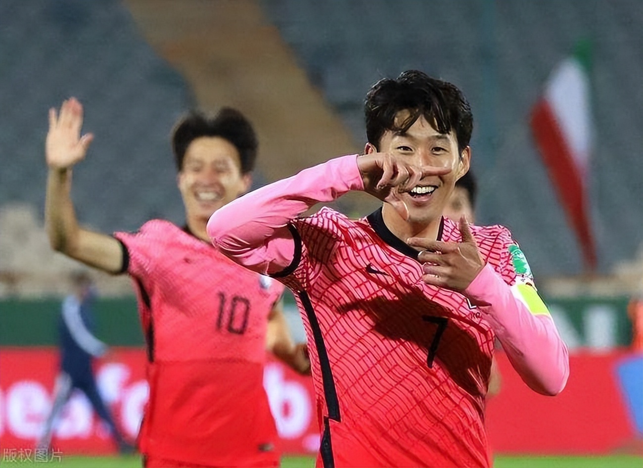韩国队1-0绝杀,韩国队2-1逆转澳大利亚