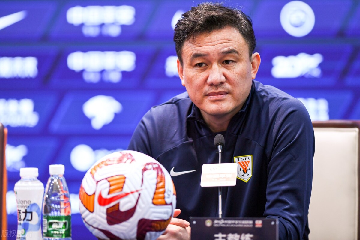 女足集体向主帅水庆霞鞠躬感谢,水庆霞出任女足新帅最新消息