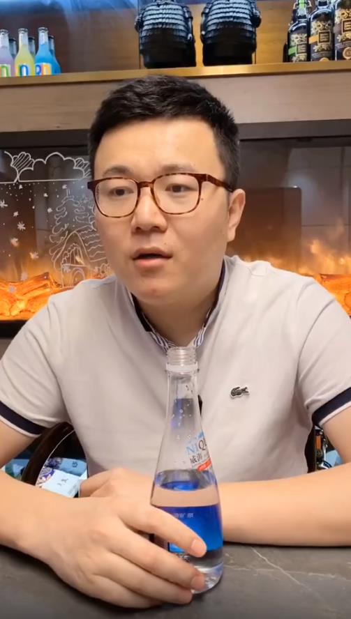 稻草放毒抖音直播,稻草放毒直播翻车