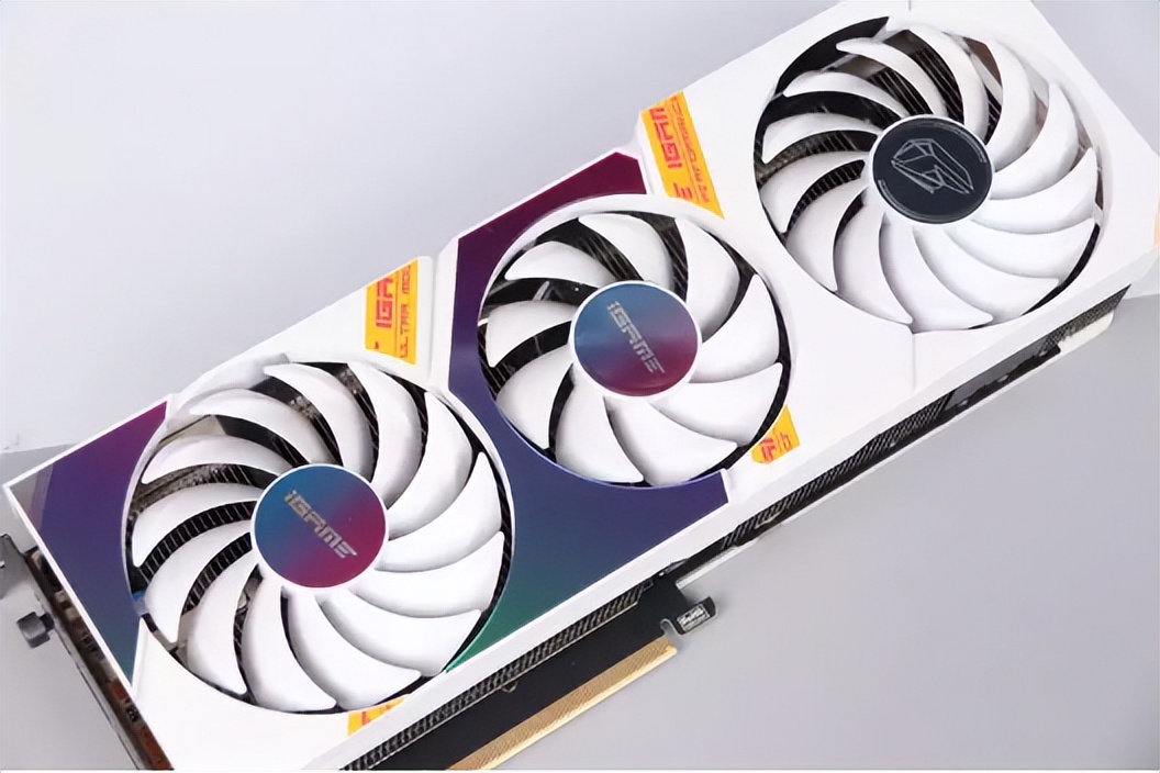 技嘉x670和b650主板区别,技嘉x670小雕支持固态pcie5.0