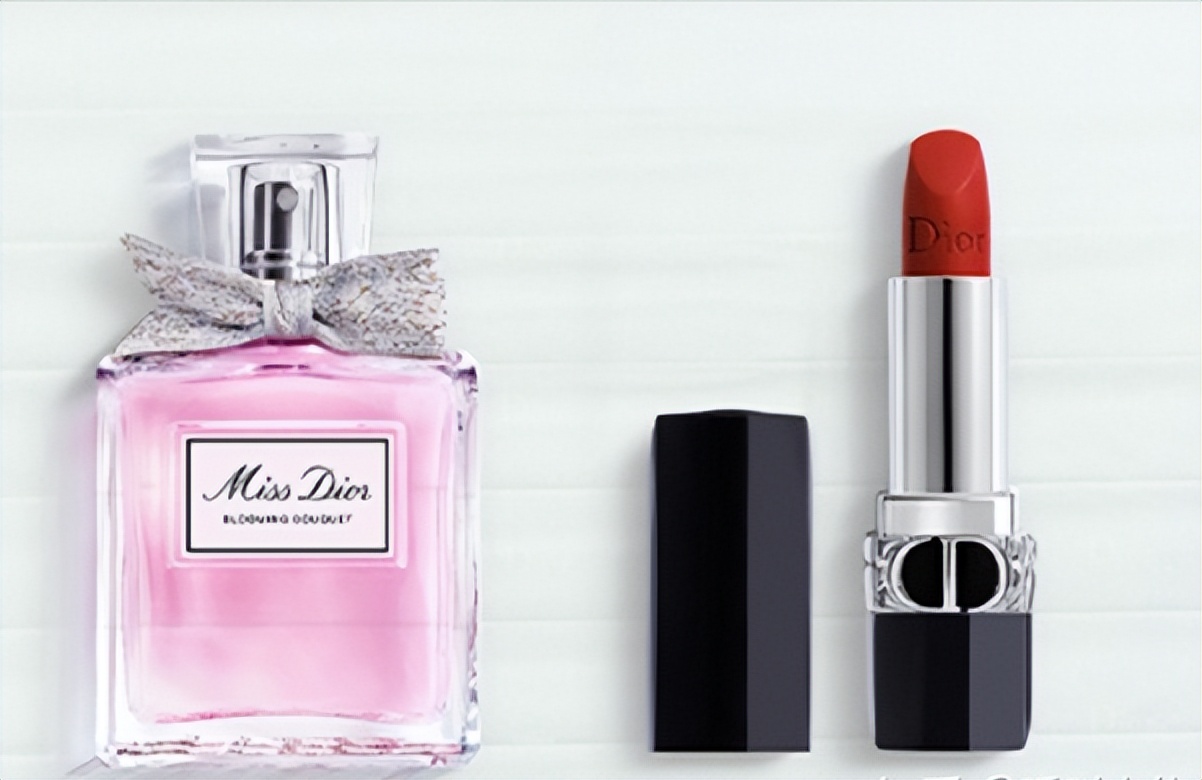 最好用的彩妆排行榜前十名,推荐好用彩妆排行榜女生