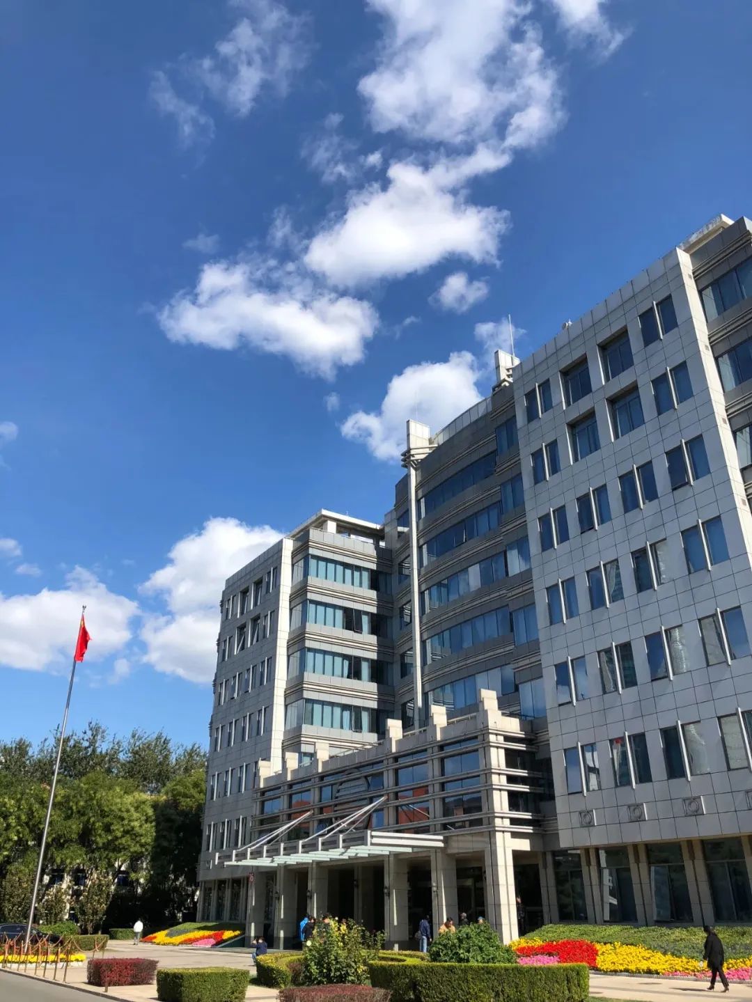 美丽的人民日报大院，我们温暖的家