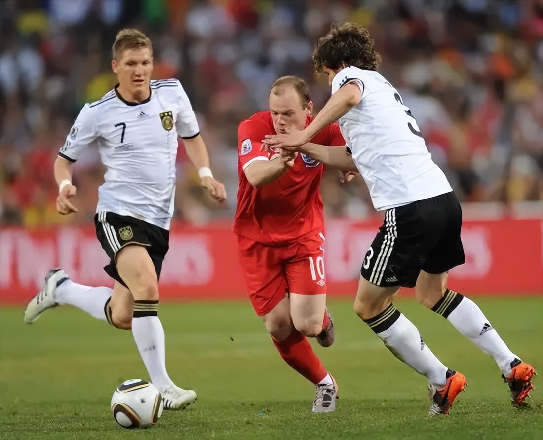 2018年世界杯精彩解说集锦,点燃全场世界杯