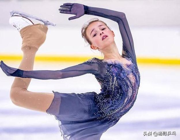 K宝丢冠引教练不满：不该放弃抗争！“她会故意失误”预言成真