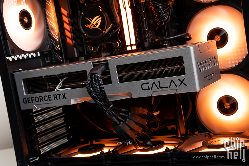 华硕tufgaminggt502弹药库白色,华硕gt502机箱黑橙搭配