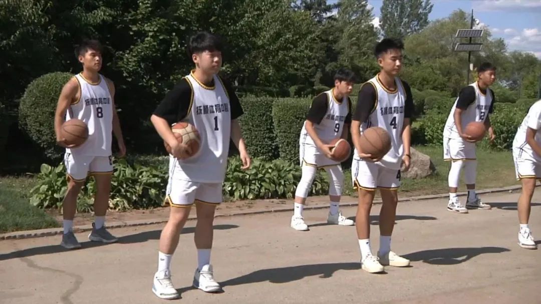 戮力同心助万企,办好十四运当好东道主