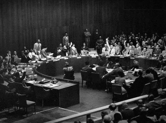 法国、欧盟待遇两重天，自嗨和自嘲背后，博弈情况复杂了