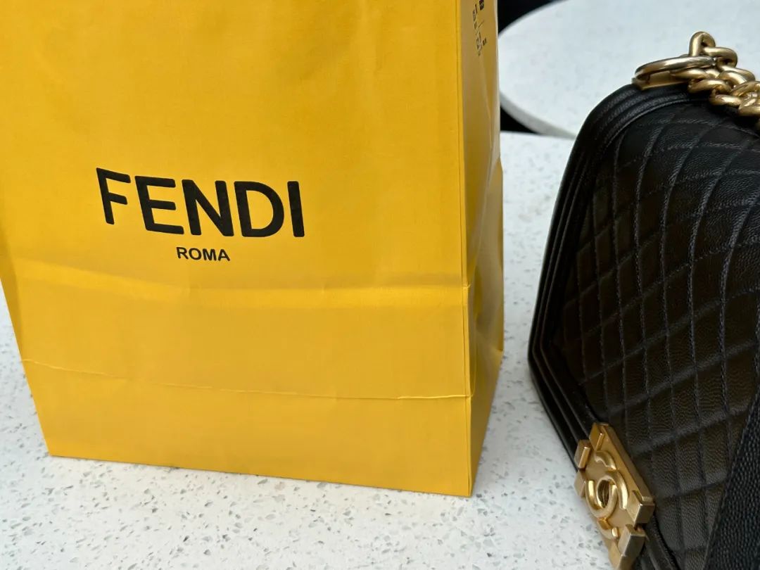 今天好多人买花,十大必买fendi包