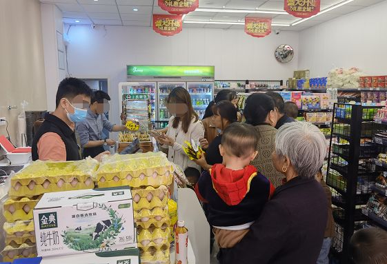 夫妻开家便利店可以吗,夫妻开便利店和餐饮哪个风险大