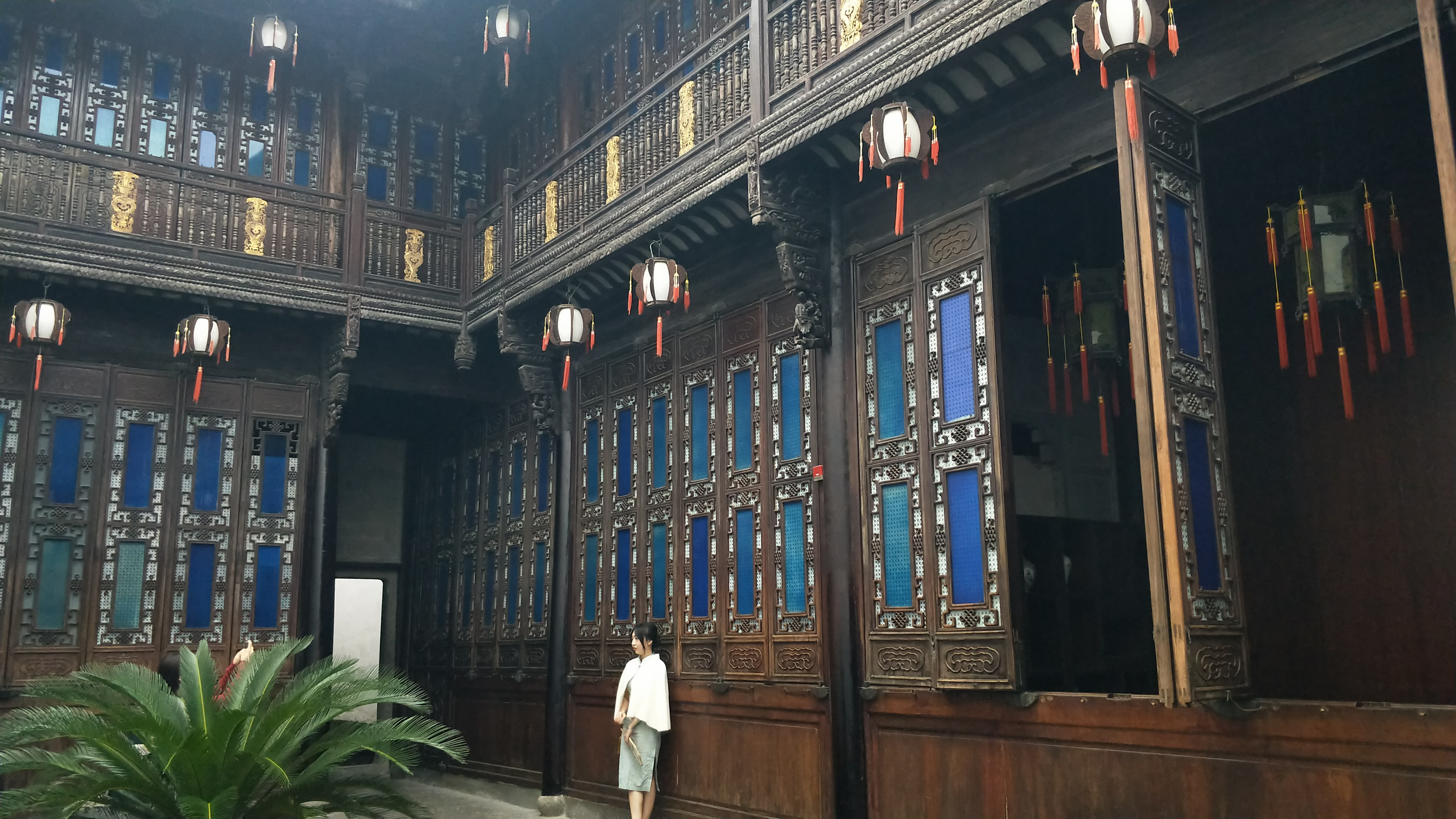 胡雪岩旧居导游,参观胡雪岩故居后的留言