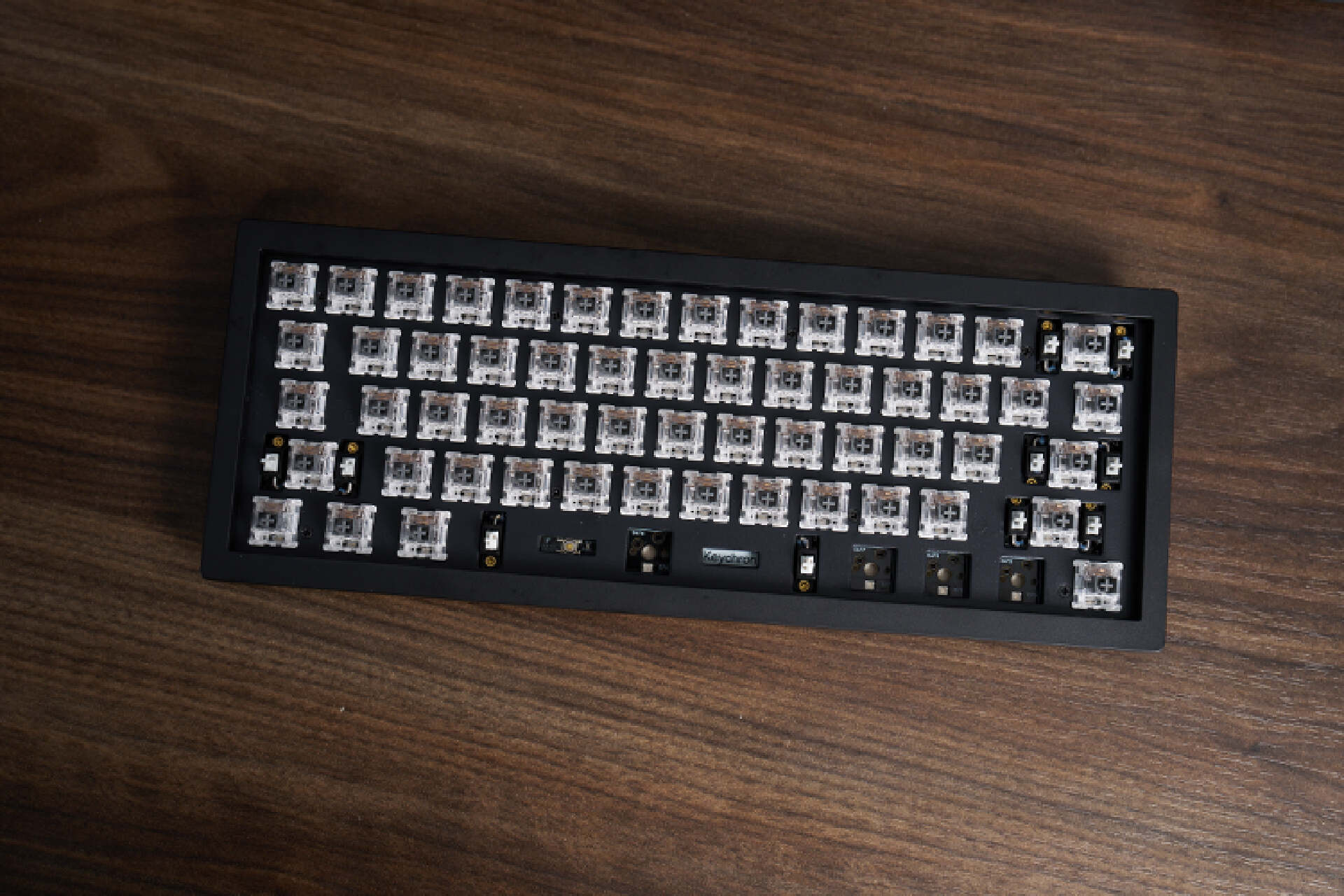 渴创V4键盘套件，除了不是无线连接，性价比很高