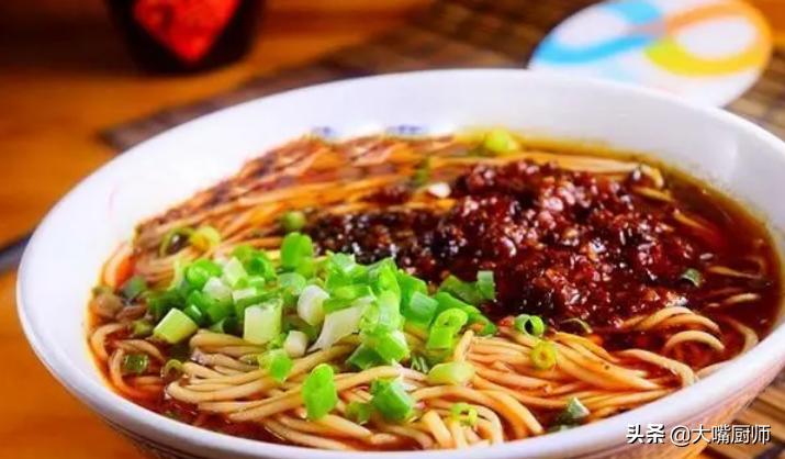 重庆小面火了,为什么重庆小面很火