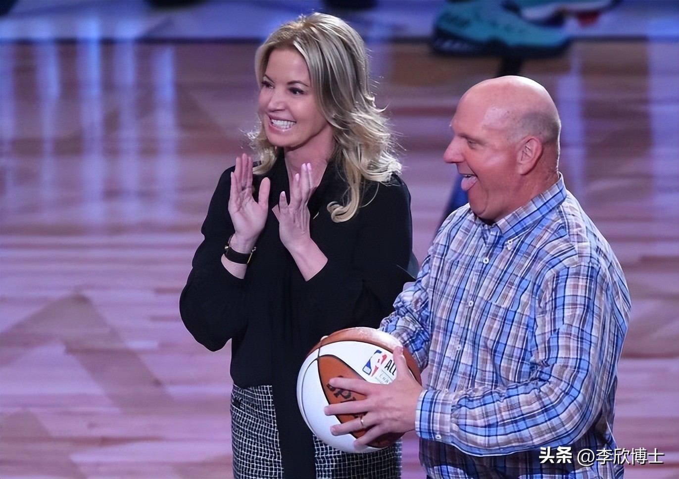 nba一支球队营收多少,nba一支球队工资最多不能超过多少