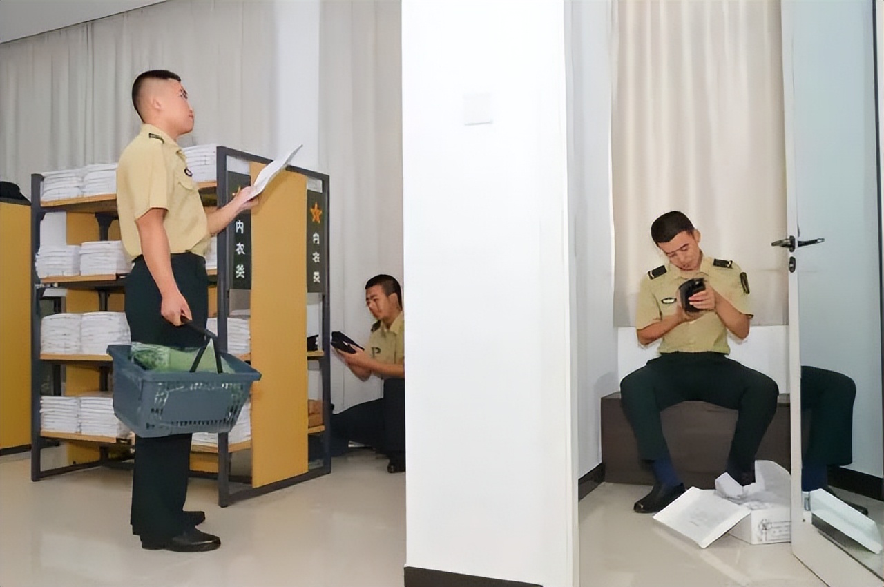 部队被装开箱,部队被装