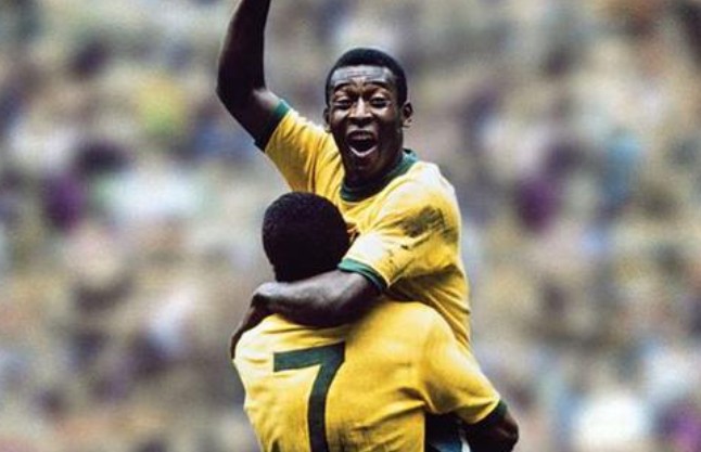 世界三大公认足球球王,球王贝利巴西足球传奇